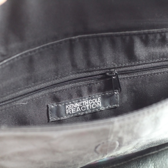 Kenneth Cole Reaction Black Leather Clutch / Wristlet - Picture 8 of 8